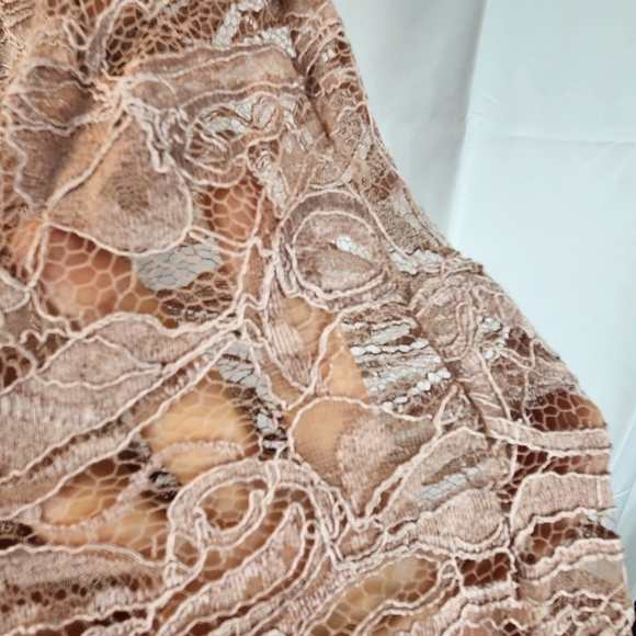 EMILIO Pucci lace nude dress size M(by measurements) in EUC - Picture 3 of 14